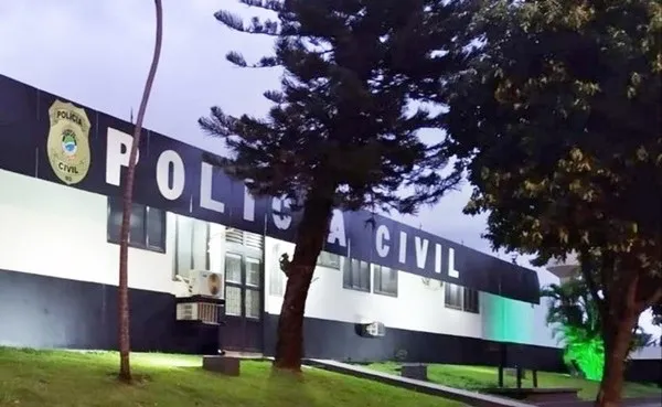 Figurinha de WhatsApp vira caso de polícia envolvendo primeira-dama em São Gabriel do Oeste