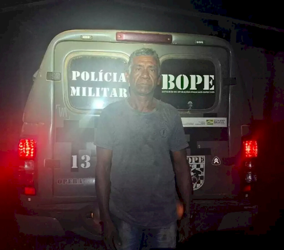 Preso por incendiar e matar mulher diz que vítima “falava mal dele”
