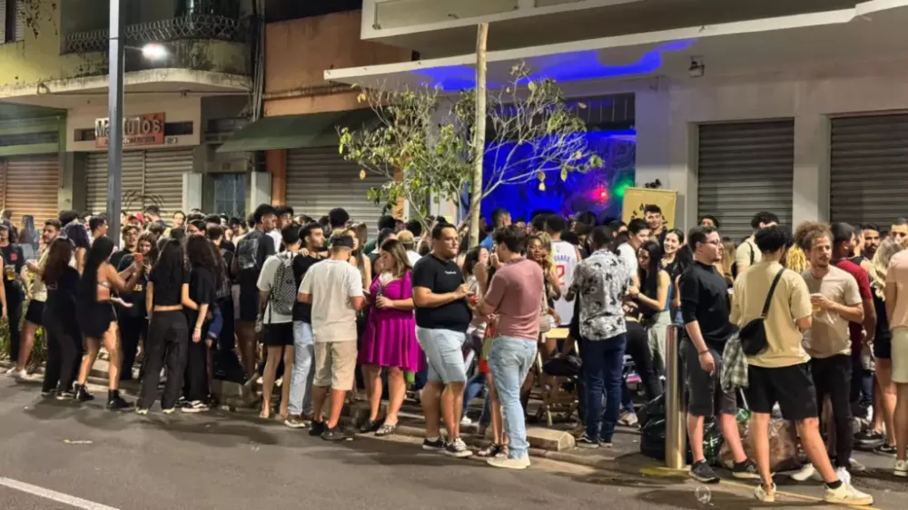 Operação fecha bares da 14 e três proprietários são levados para a delegacia em Campo Grande