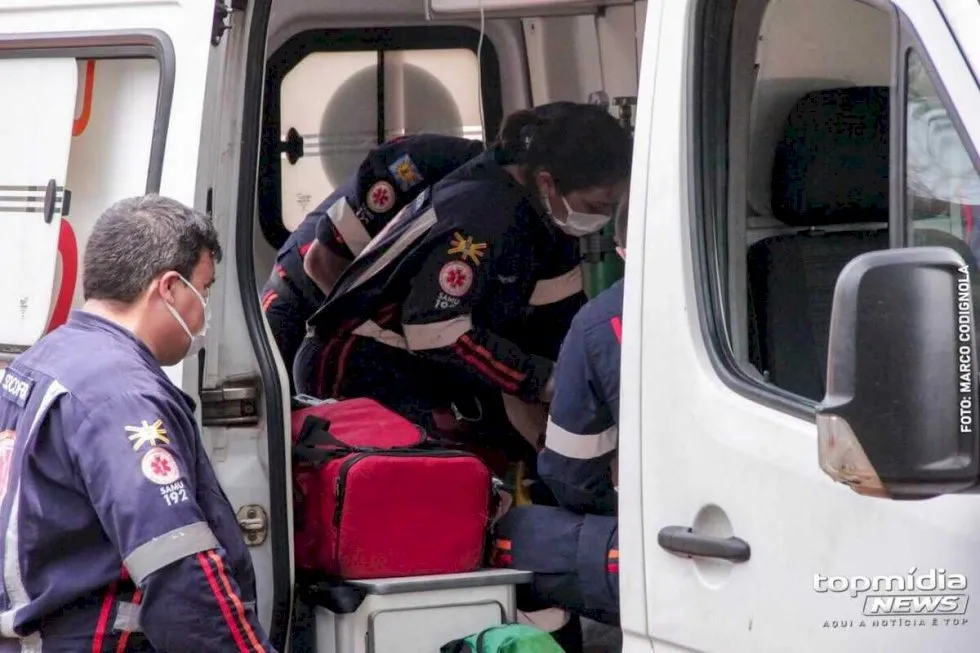 Homem é socorrido em estado grave ao ser esfaqueado pela esposa em Aquidauana