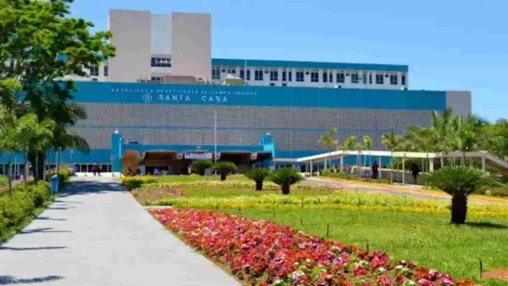 Homem é ferido a tiros na MS-441 por desconhecido escondido em milharal