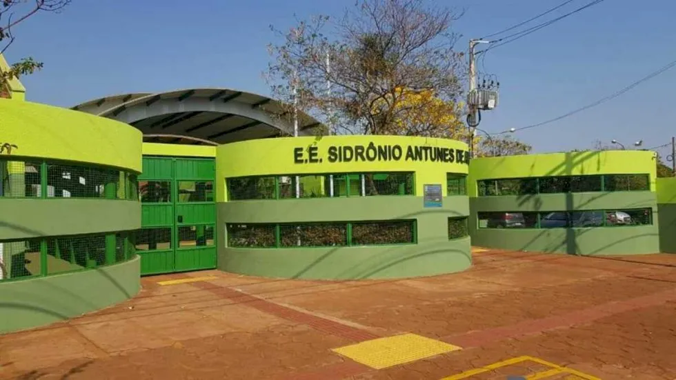 Cala a boca, seu merda', alunos são xingados por professor durante a aula em Sidrolândia
