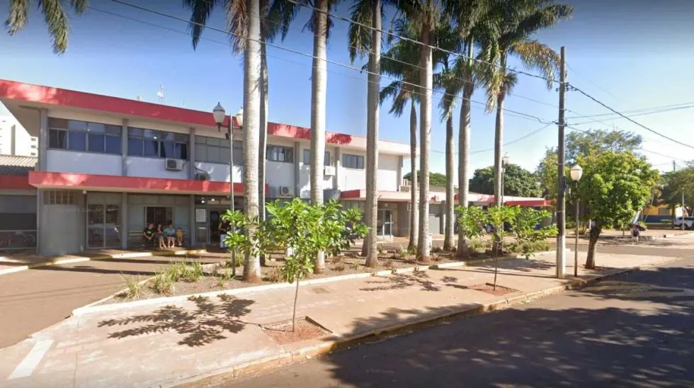 Homem é ferido com golpes de facão no pescoço e rosto em Dourados