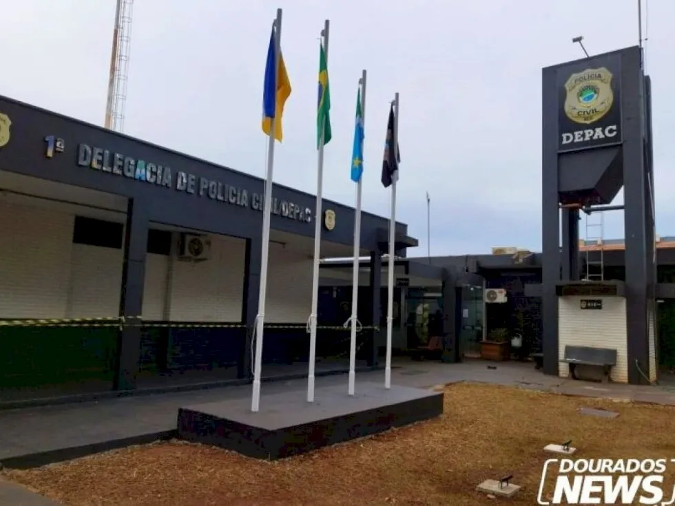 Mulher de 37 anos é encontrada caída ao lado de moto e morre após ser socorrida em Dourados