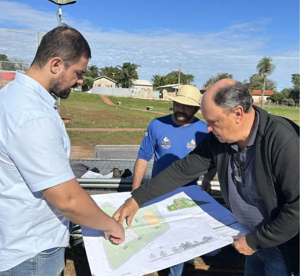 Secretaria de Obras acompanha 1ª Etapa da Revitalização do Chão Batido em Rio Verde (MS)