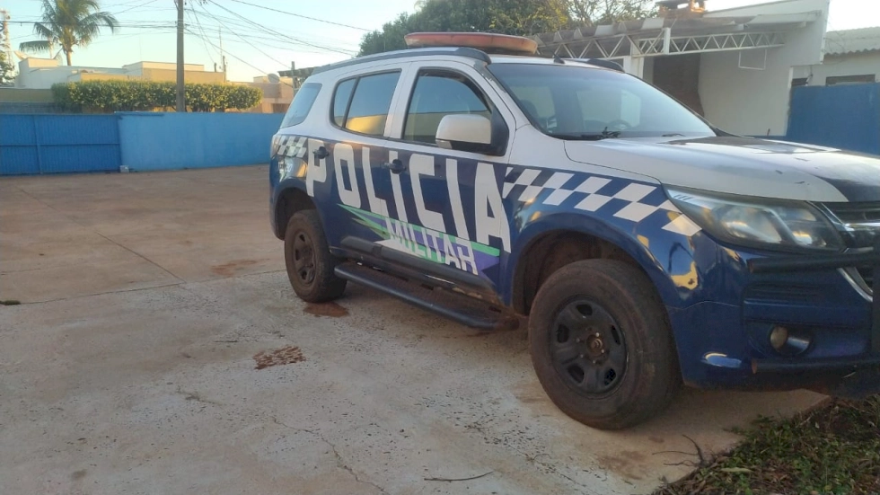 Homem agride mãe e resiste à prisão em Nova Alvorada do Sul