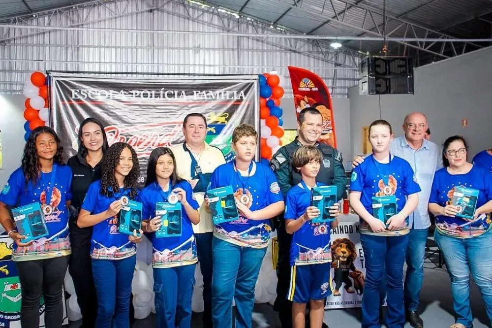 Rio Verde celebra formatura de alunos do Proerd em parceria com a Polícia Militar