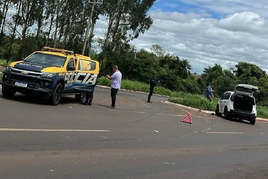 Conselheira tutelar fica ferida em acidente com carreta na MS-134, em Batayporã