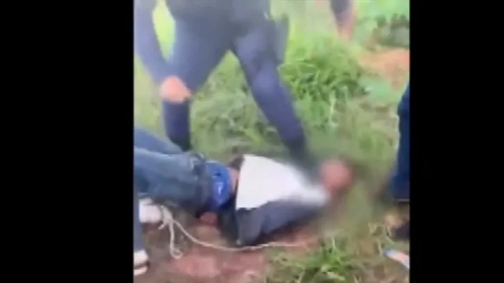 Guardas civis são filmados agredindo suspeito de furto na Capital