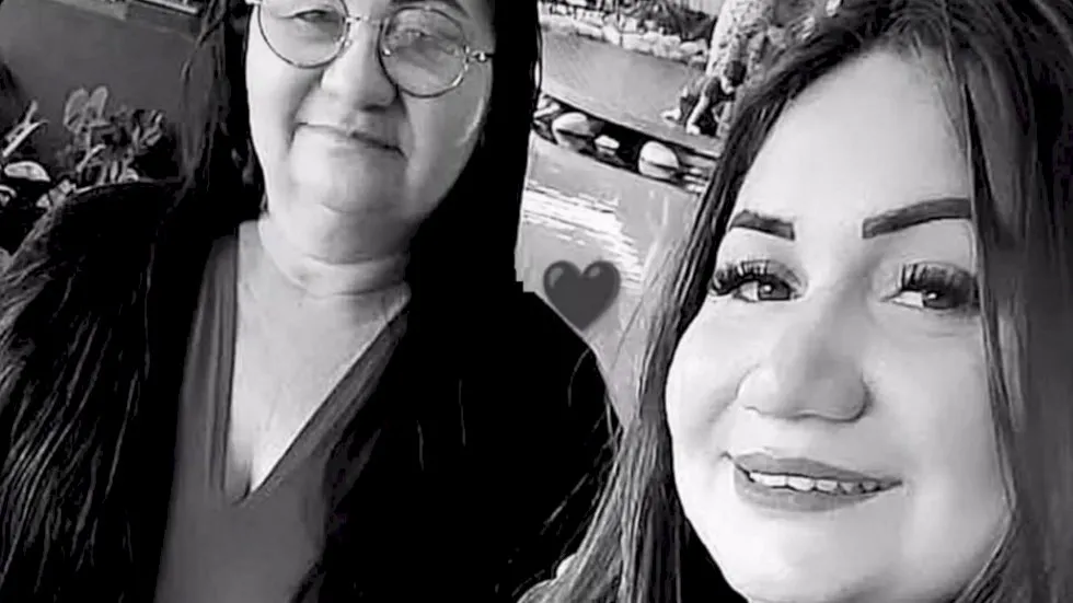 Mulher teria errado acesso de estrada quando carro caiu de ponte em acidente com morte de mãe e filha 