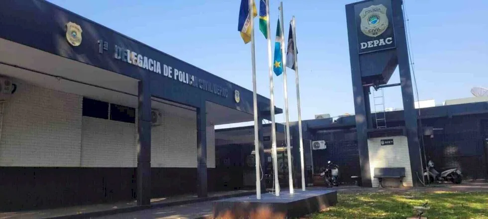 Mulher cai em golpe ao tentar inscrição para vaga de professor em Dourados