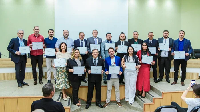 Prefeito, vice-prefeito e vereadores eleitos de São Gabriel do Oeste são diplomados pela Justiça Eleitoral