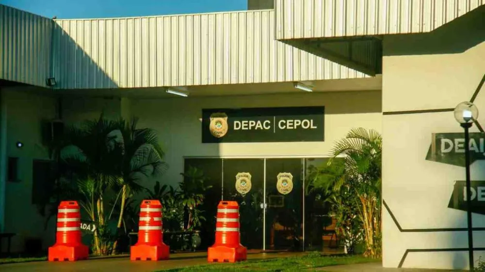 Mulher é esfaqueada por confeiteira e tem vísceras expostas em Campo Grande