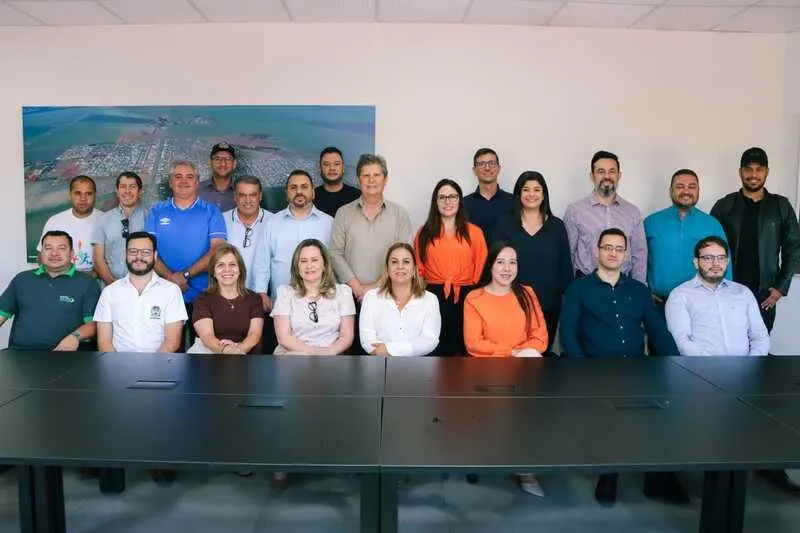 Rose Modesto visita Chapadão do Sul, ouve secretários e reforça compromisso com o municipalismo