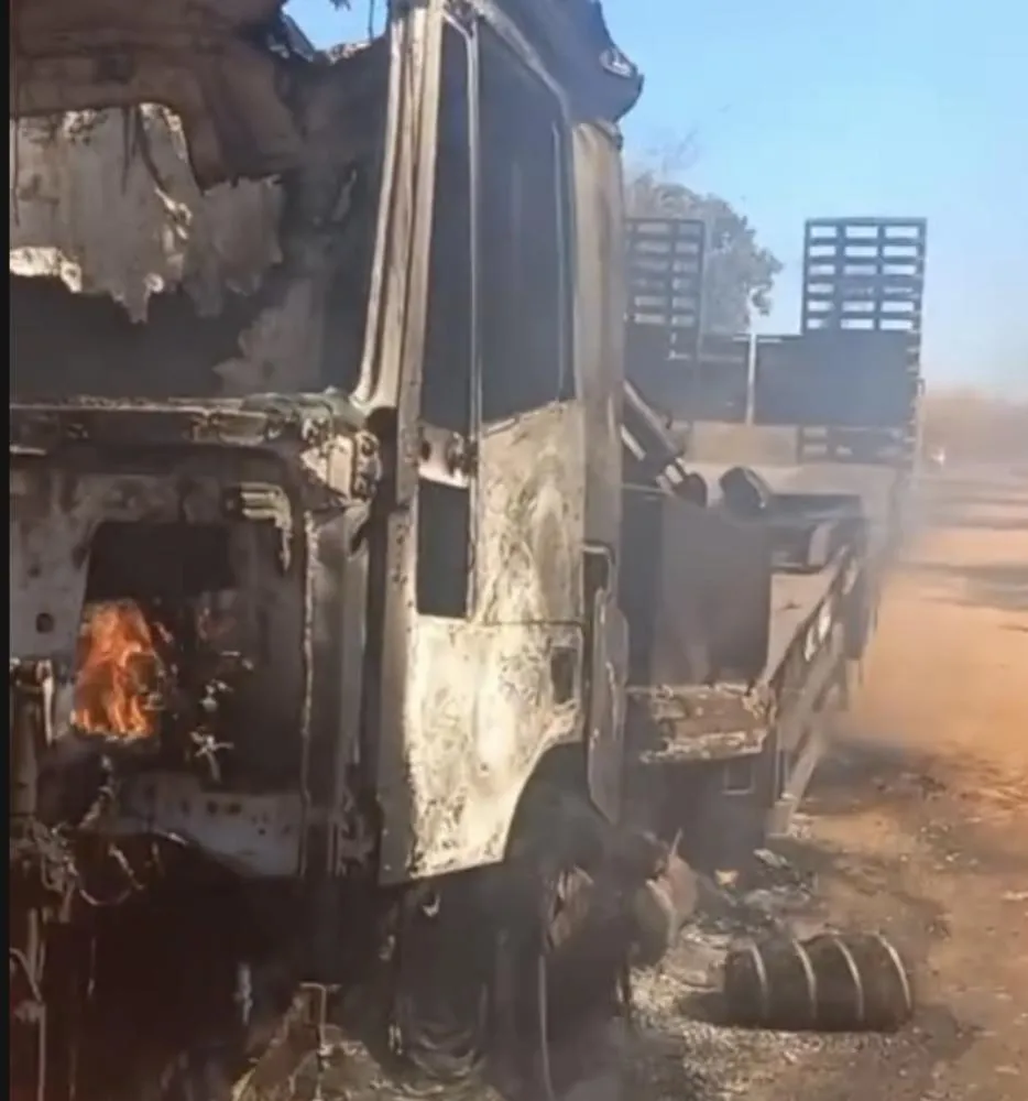 Caminhão pega fogo na região da Colônia Paredes em Rio Verde (MS)