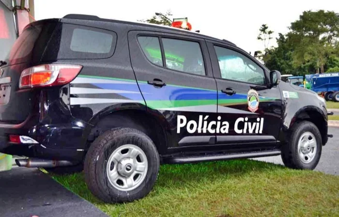 Após discussão, namorada foge com carro e furta R$ 17 mil de homem e aparece em balneário em Rio Verde de MT