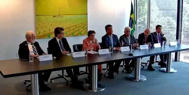 Em negociação do tarifaço, senadores voltam com nova crise na relação com EUA