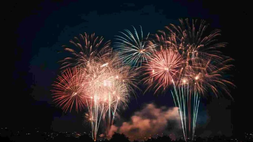 Mesmo com lei que proíbe, fogos de artifício barulhentos preocupam moradores de Campo Grande