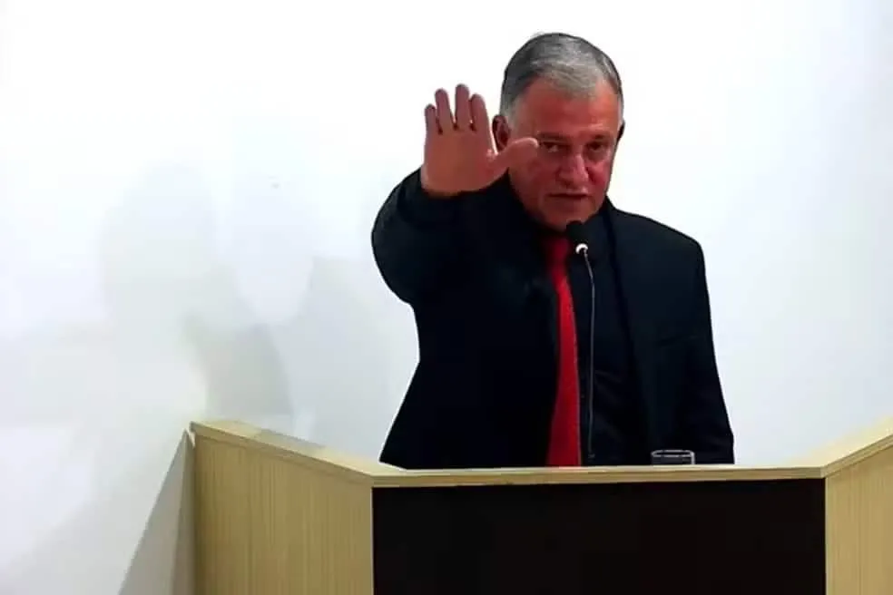 Após impasse judicial, presidente da Câmara assume como prefeito interino de Bandeirantes