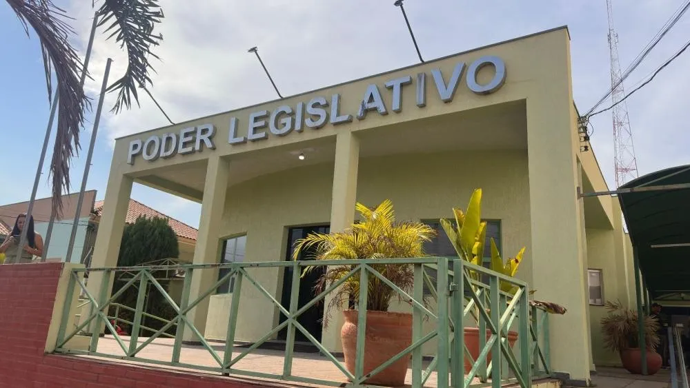 Sessão Ordinária homenageia servidores da saúde, CAPS e Sala do Empreendedor