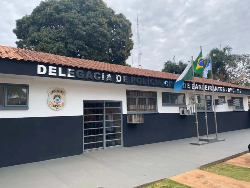 Homem é flagrado com cocaína durante ação policial em Bandeirantes