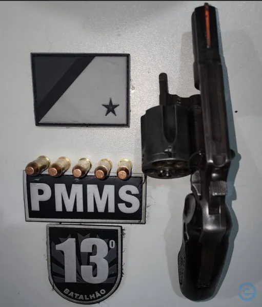 Polícia Militar prende homem por porte ilegal de arma de fogo em Paranaíba