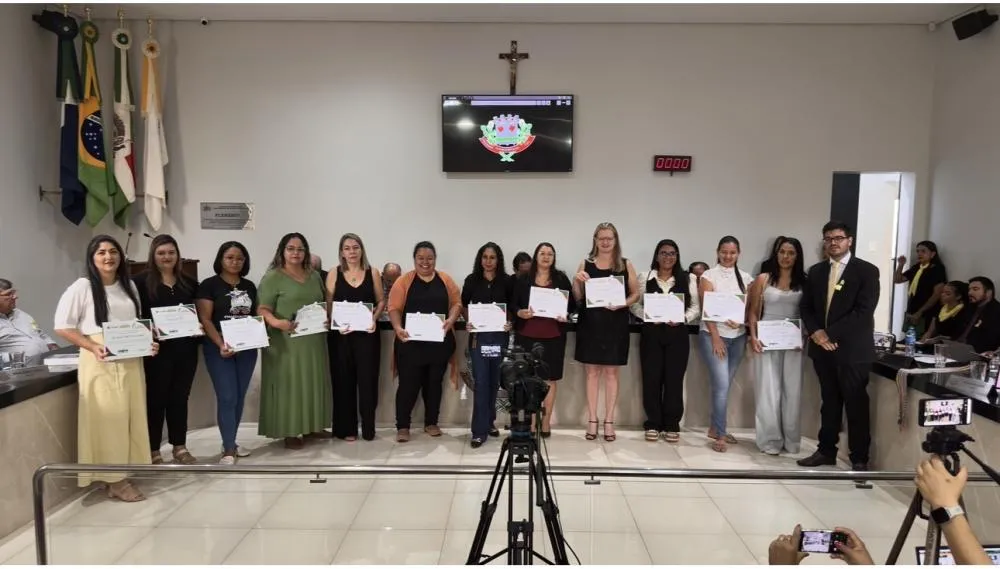 Câmara Municipal homenageia projeto Mulheres em Ação com Moção de Congratulação