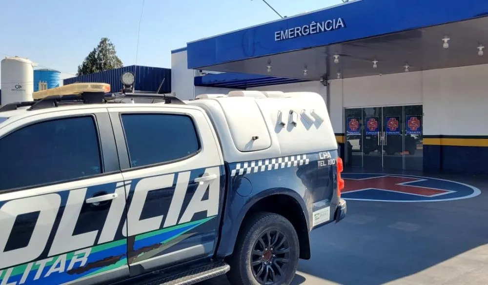 Homem tenta agredir companheira e é hospitalizado após cair e bater a cabeça em São Gabriel do Oeste