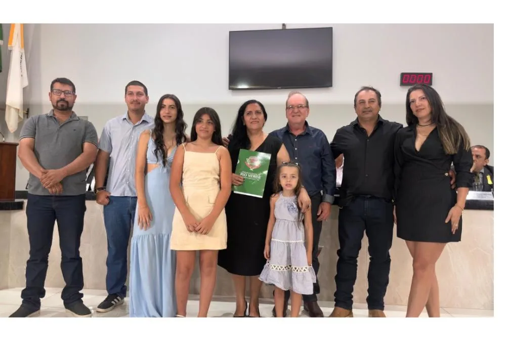Câmara Municipal de Rio Verde celebra trajetória da escritora Tânia Mara de Mato Grosso, oficializada como Embaixadora da Cultura Rio-Verdense