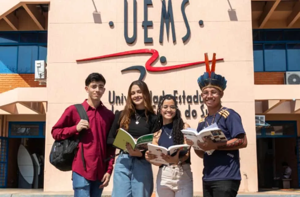 UEMS segue com vagas em 38 cursos sem vestibular e sem taxa de inscrição até quarta-feira