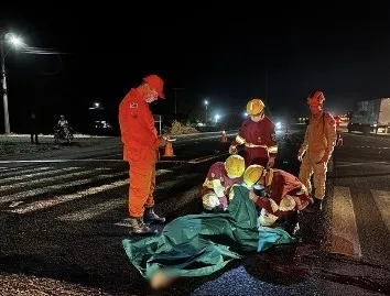 Colisão na BR-163 em Coxim deixa mulher morta e motociclista ferido