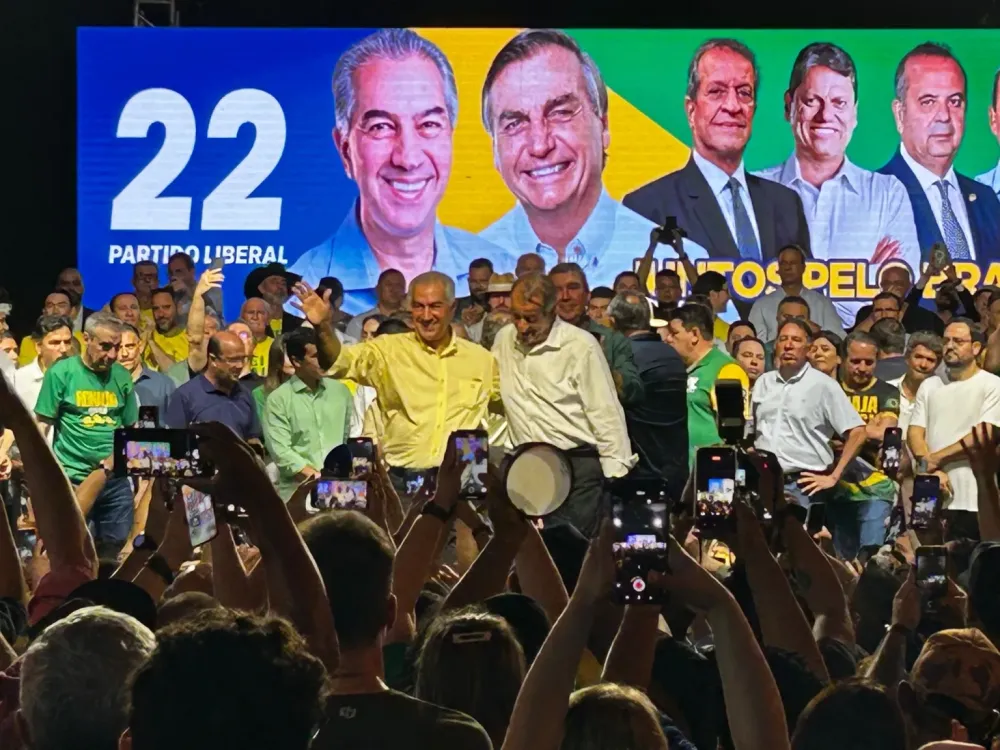 Filiação de Reinaldo reúne lideranças de diversos partidos; grupo bolsonarista não compareceu