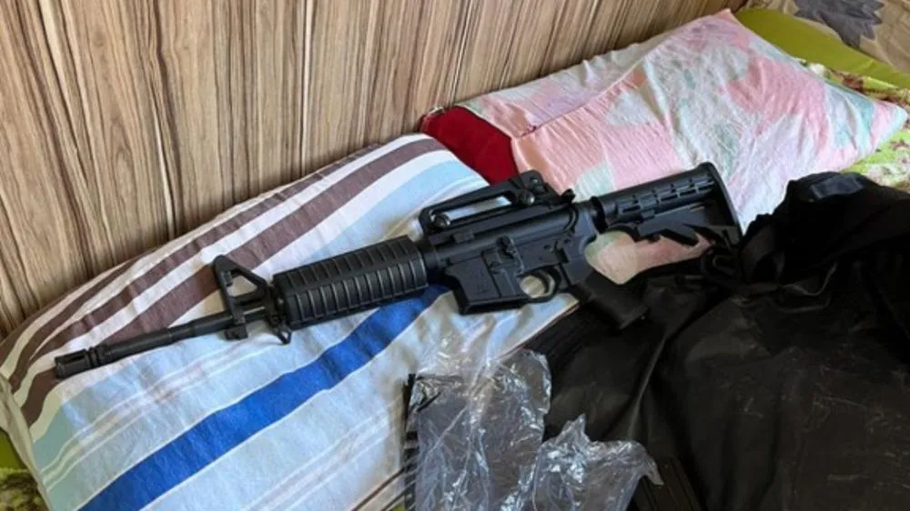 Grupo criminoso de tráfico de armas e drogas é alvo da Polícia Federal em MS