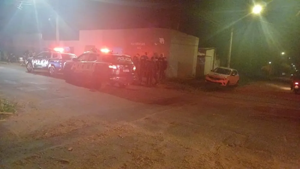 Mulher mata o marido a facada no Jardim Tarumã