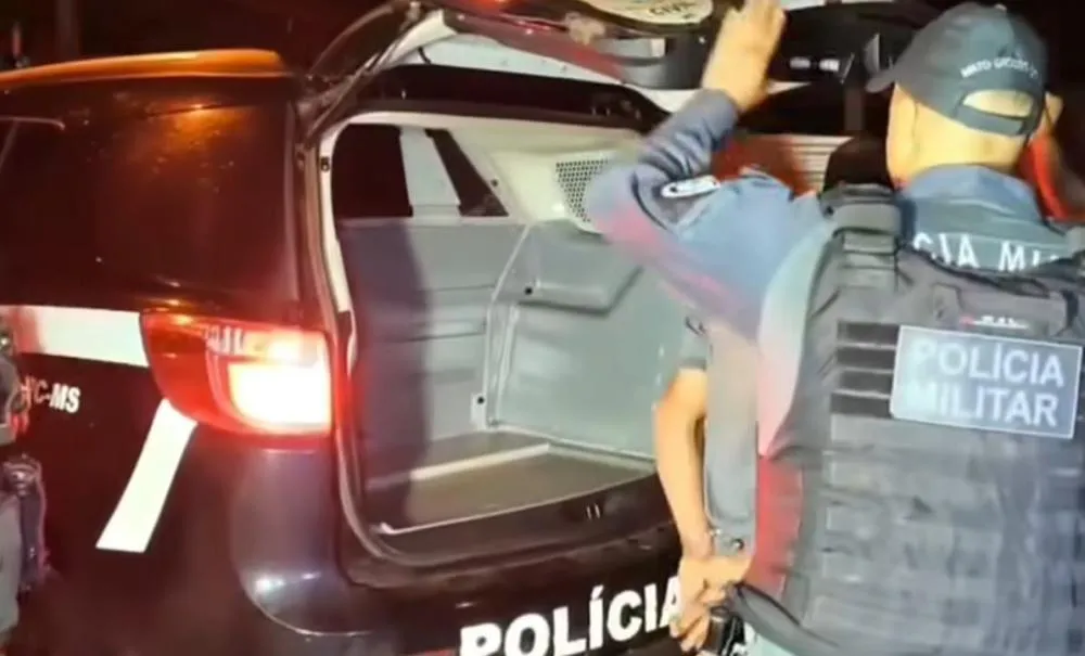 37º feminicídio: ex-guarda municipal é assassinada pelo ex com 23 facadas na frente do filho em Dourados
