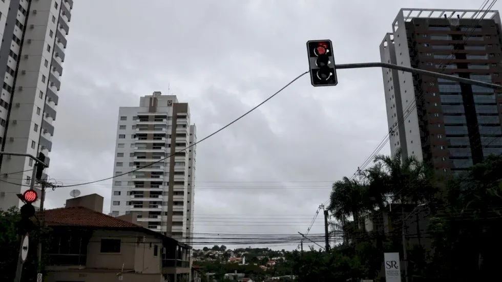 Chuva ameniza calorão, mas sol predomina em Mato Grosso do Sul nesta segunda-feira