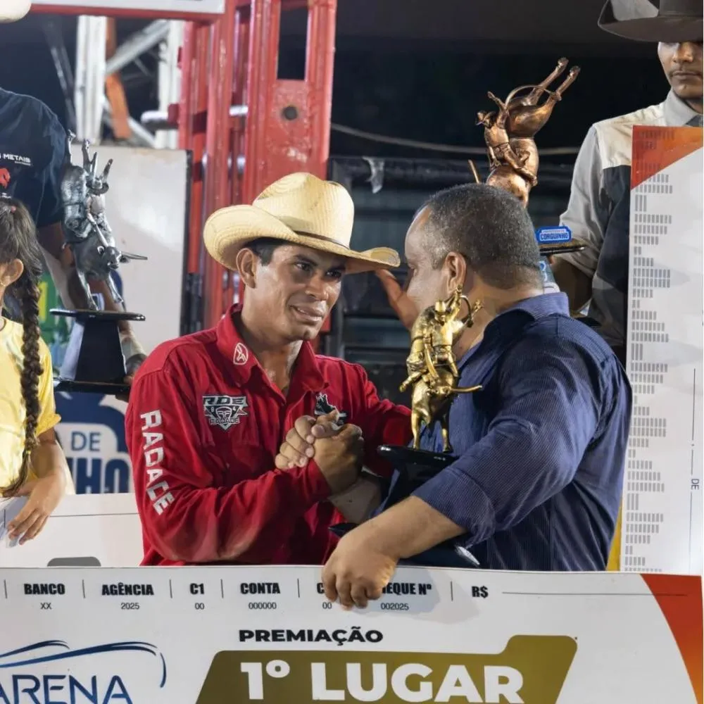 Rodeio de Corguinho 2025 consagra o “Peão Campeão”: Marcos Ramos, de Rio Verde de MT, domina o Rodeio em Touros