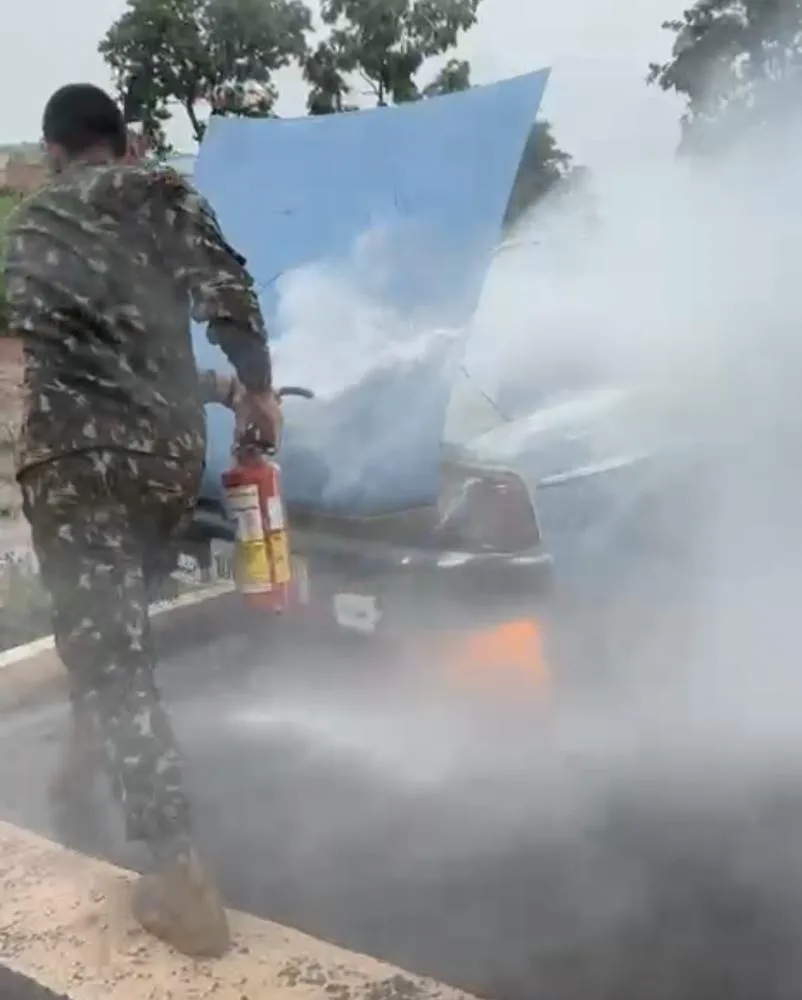 Rio Verde de Mato Grosso: princípio de incêndio em veículo é controlado por ação rápida no Jardim dos Estados