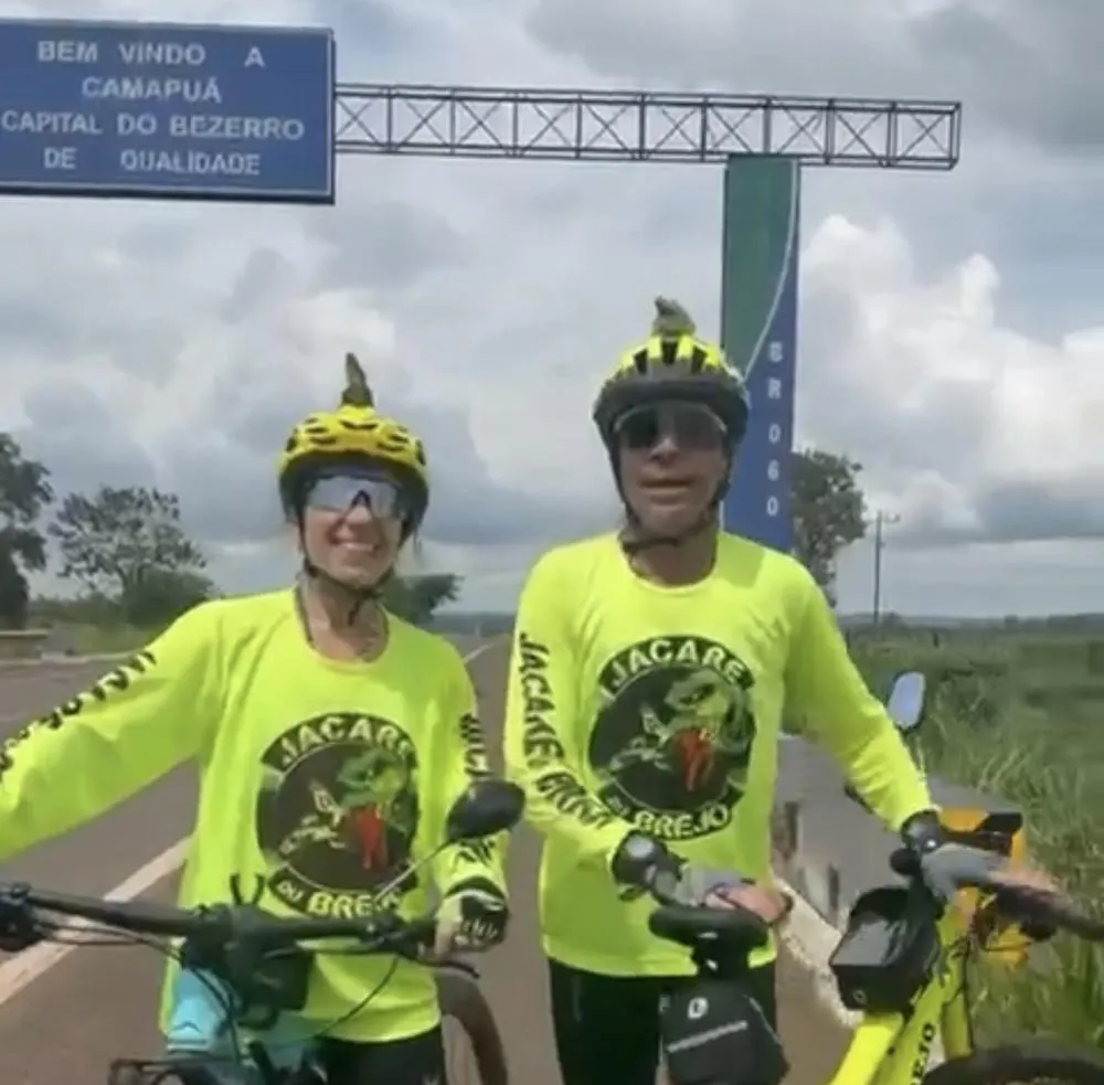 Após passagem por Camapuã, Flávio Brito e Juliana seguem levando pedidos até Aparecida do Norte