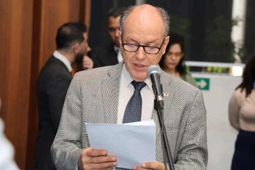 Deputado Junior Mochi propõe conversão de multas de trânsito em doação de sangue ou medula óssea em MS