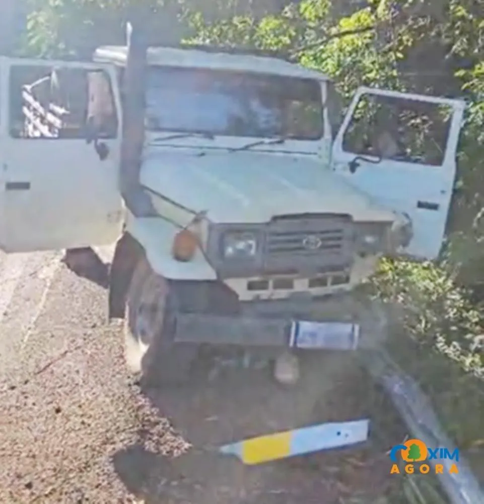 Vítimas são arremessadas de veículo em acidente na Serra da Alegria