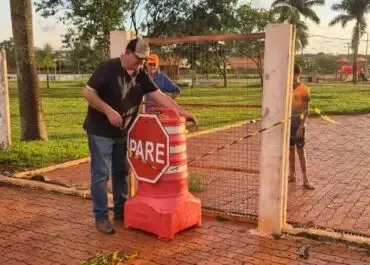 Chuva forte volta a causar interdições, queda de árvores e danos em São Gabriel do Oeste na tarde deste sábado (21)