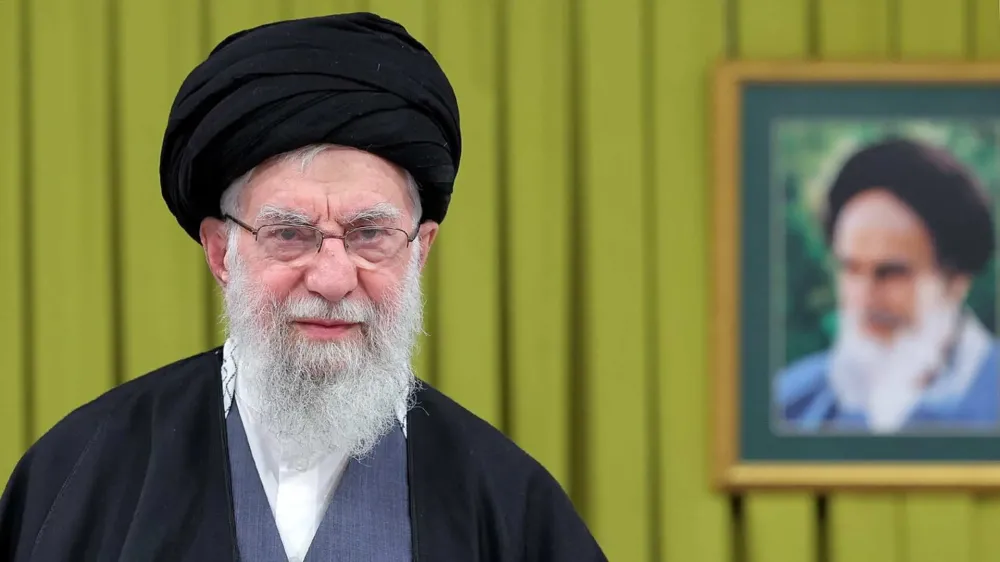 Irã confirma que Ali Khamenei foi morto em ataque ao gabinete do líder supremo