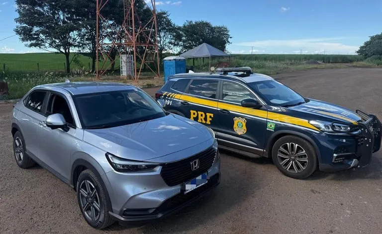PRF recupera veículo roubado e reboques furtados em duas ocorrências na BR-267 em MS