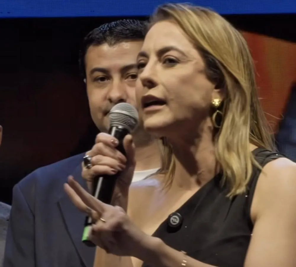Soraya volta atrás novamente e se filia ao PSB na reta final da janela partidária
