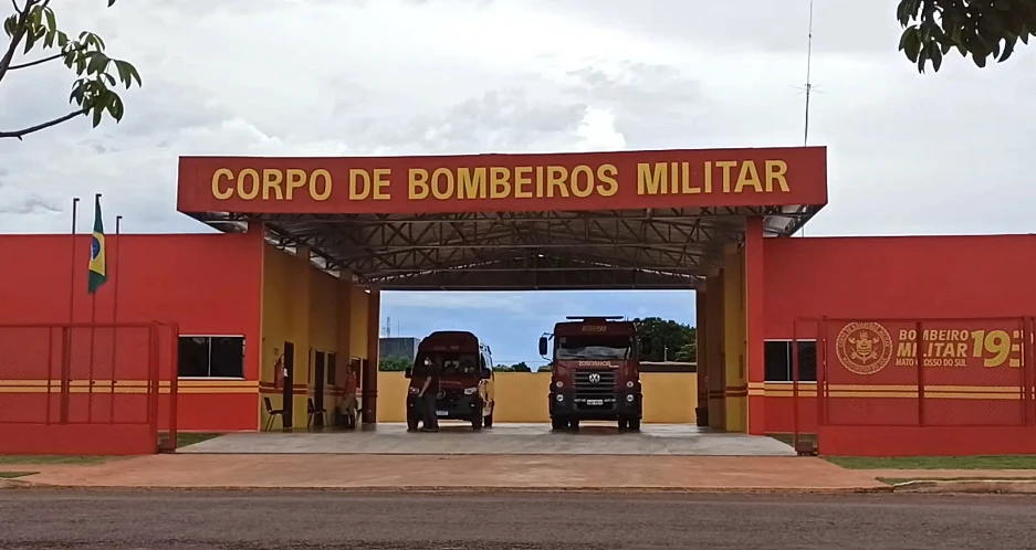 Bombeiros de São Gabriel do Oeste recebem doações da campanha “Seu Abraço Aquece”