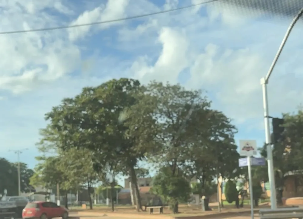 Últimos dias de abril terão calor forte e risco de chuva isolada em Rio Verde de Mato Grosso