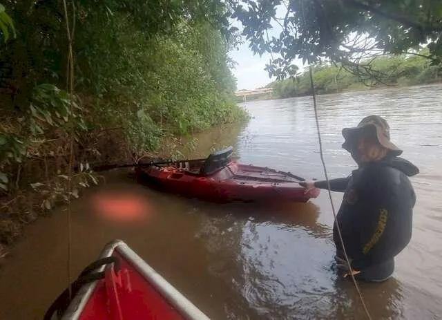 Corpo de mulher ejetado de carro em acidente na BR-163 é encontrado no Rio Brilhante