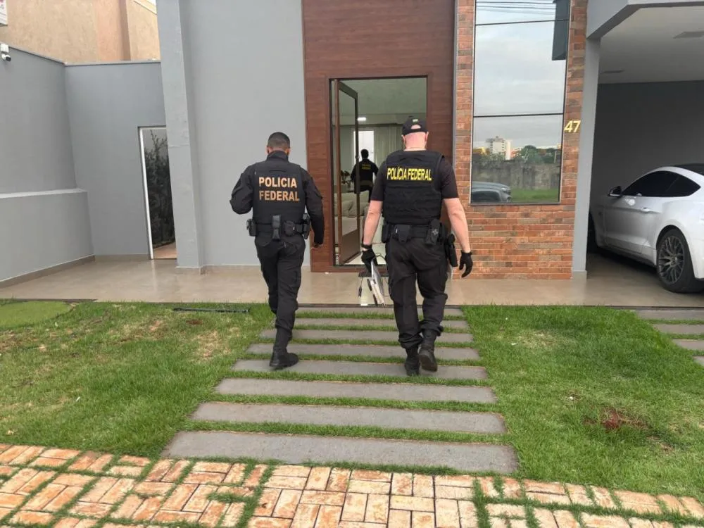 Polícia Federal realiza operação contra organização especializada em fraudes bancárias e lavagem de dinheiro