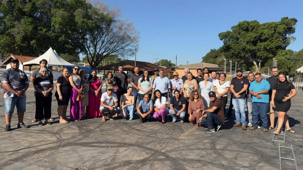 Praça de Alimentação da Expoverde 50 Anos terá 30 barracas, shows regionais e estrutura ampliada para receber milhares de visitantes